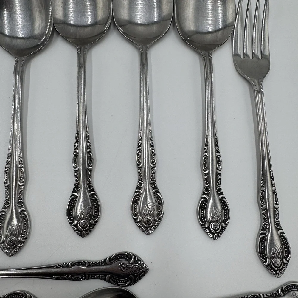 Hanford Forge Charleston Stainless Flatware 20 Pc Lot Korea Floral Rose